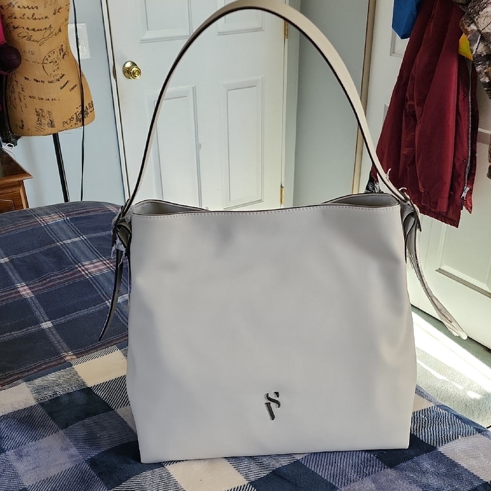Simply Vera Vera Wang Elegant White Shoulder Bag